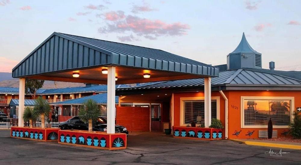 The Classic Desert Aire Hotel Alamogordo Exterior photo